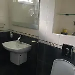 Omnia Villa *