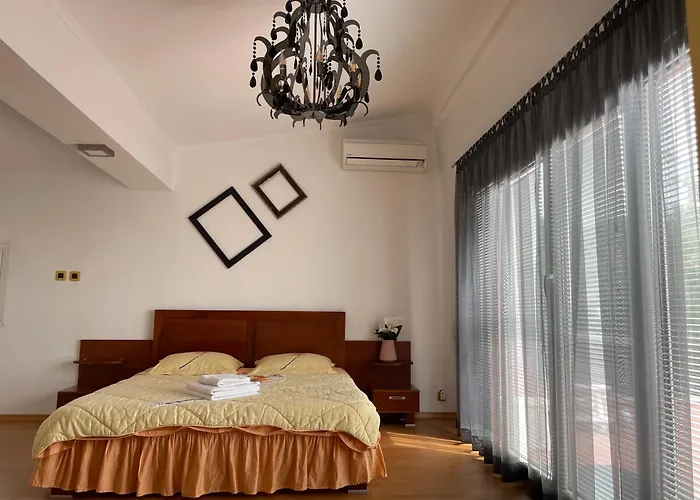 Omnia ヴィラ ヴァルナ